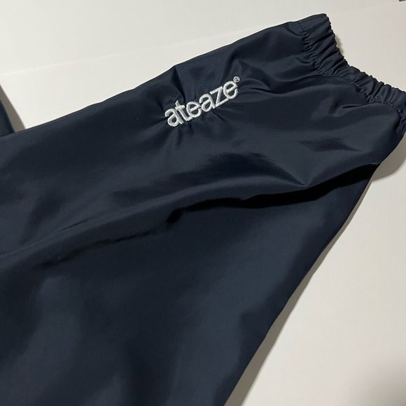 Blue windbreaker comfy spring/fall jacket - Picture 3 of 3